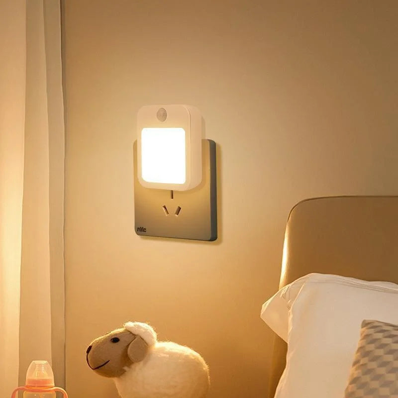 Auto-Dim Motion Night Light